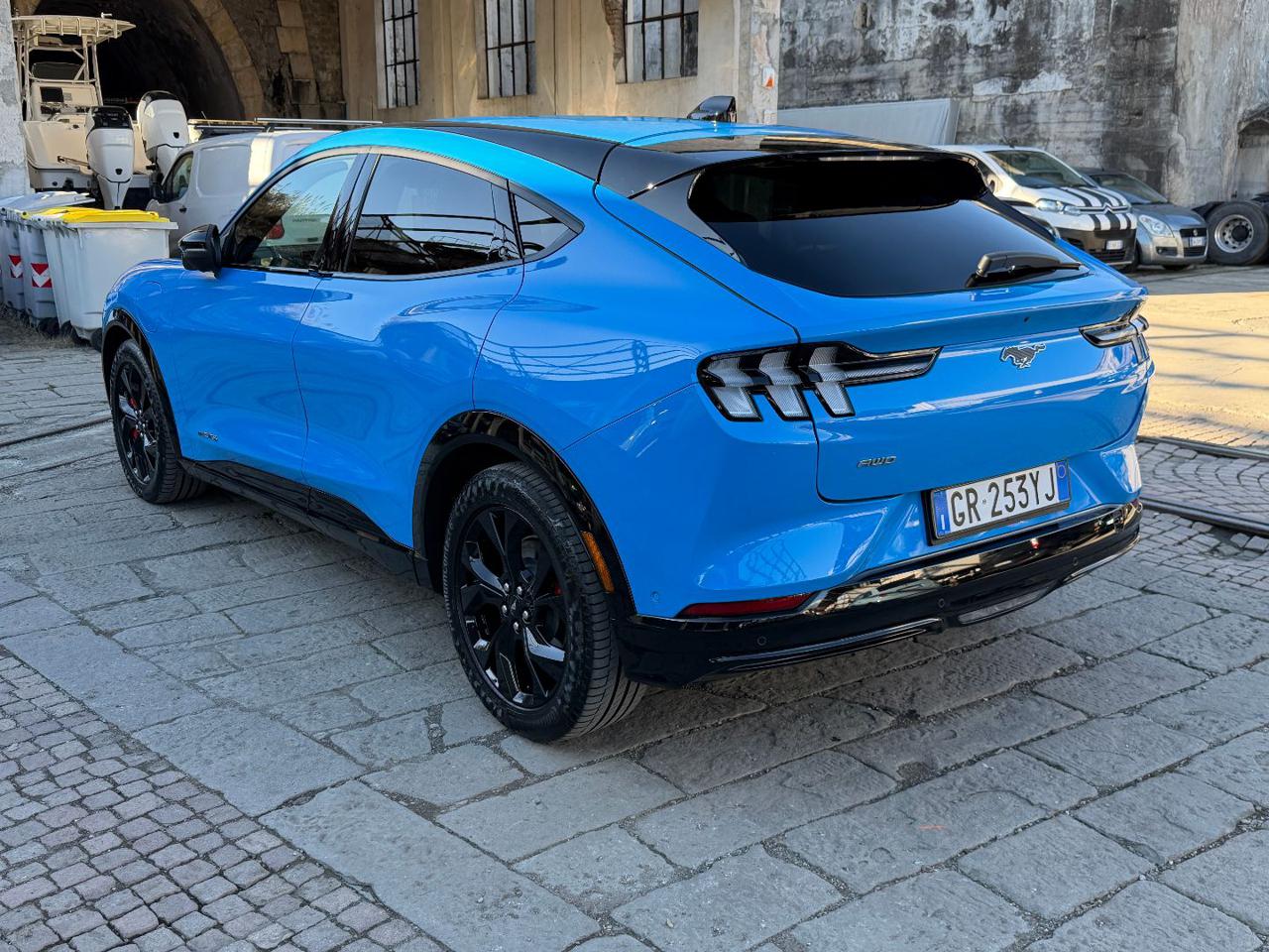 FORD Mustang Mach-E AWD Standard Range Premium 269 CV - 4