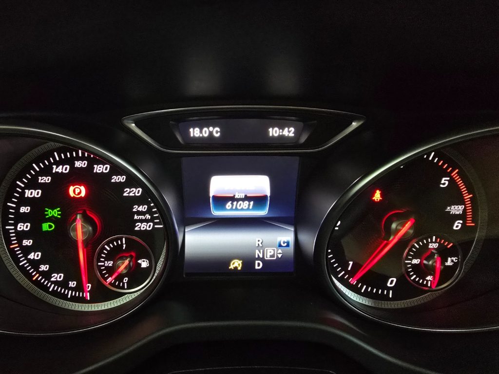 MERCEDES-BENZ GLA 200 d Automatic 4Matic Premium + Tetto - 12