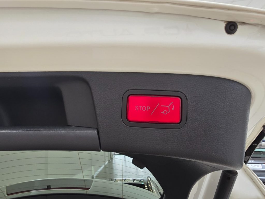 MERCEDES-BENZ GLA 200 d Automatic 4Matic Premium + Tetto - 9