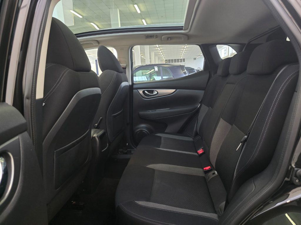 NISSAN Qashqai 1.5 dCi 115 CV N-Connecta - 25