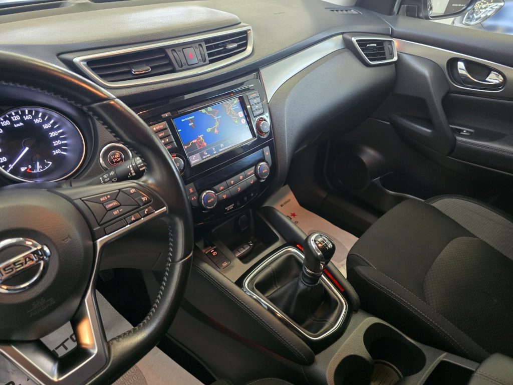 NISSAN Qashqai 1.5 dCi 115 CV N-Connecta - 19