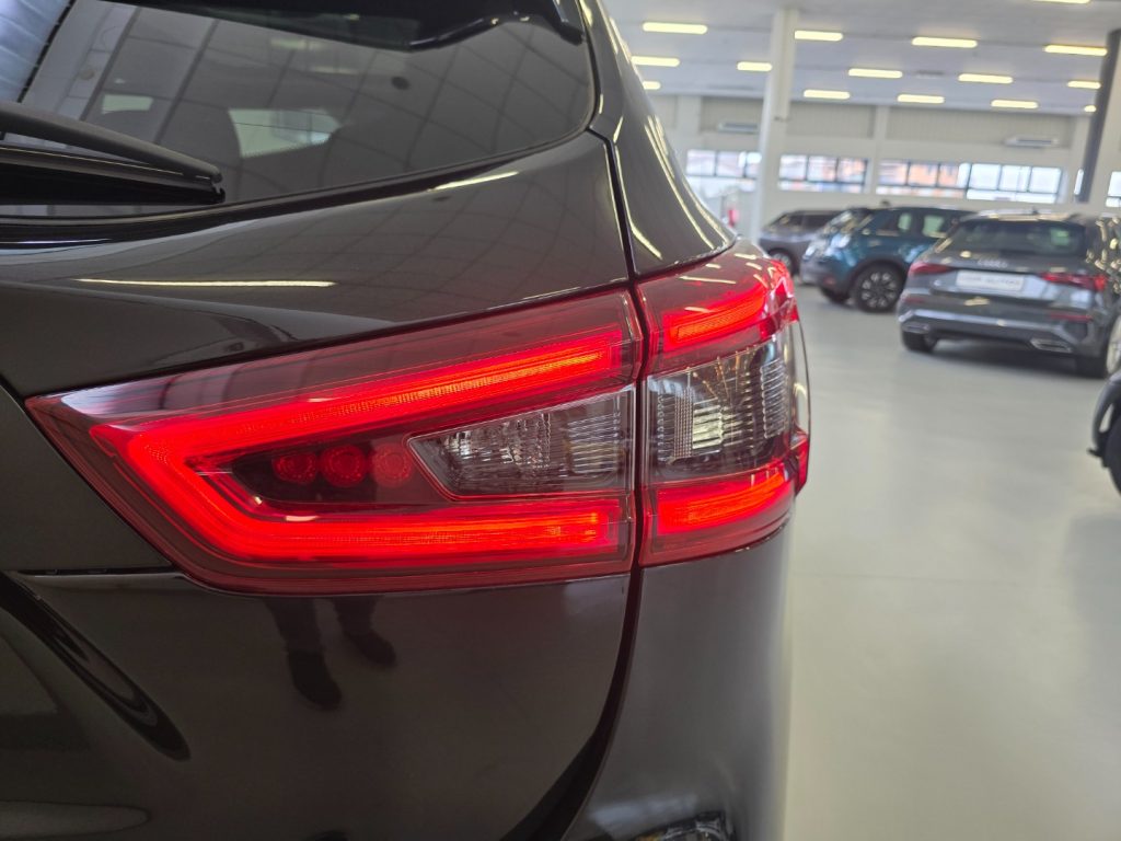 NISSAN Qashqai 1.5 dCi 115 CV N-Connecta - 29