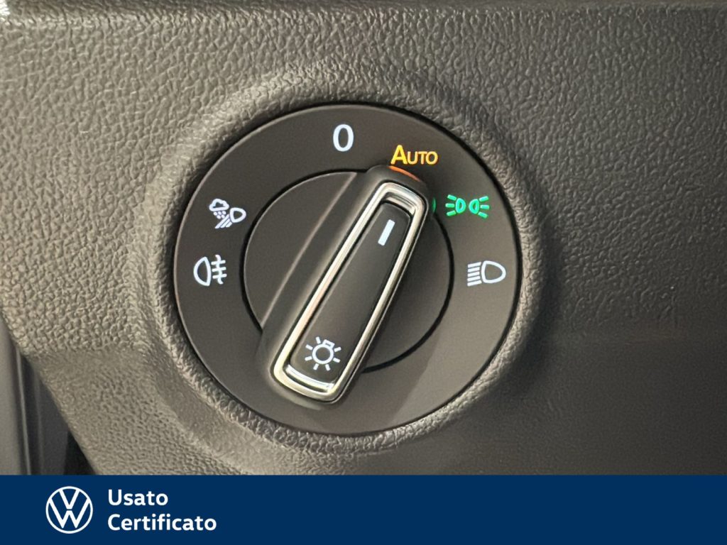 VOLKSWAGEN T-Roc 1.5 tsi r-line dsg - 21