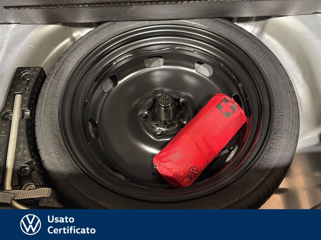 VOLKSWAGEN T-Roc 1.5 tsi r-line dsg - 24