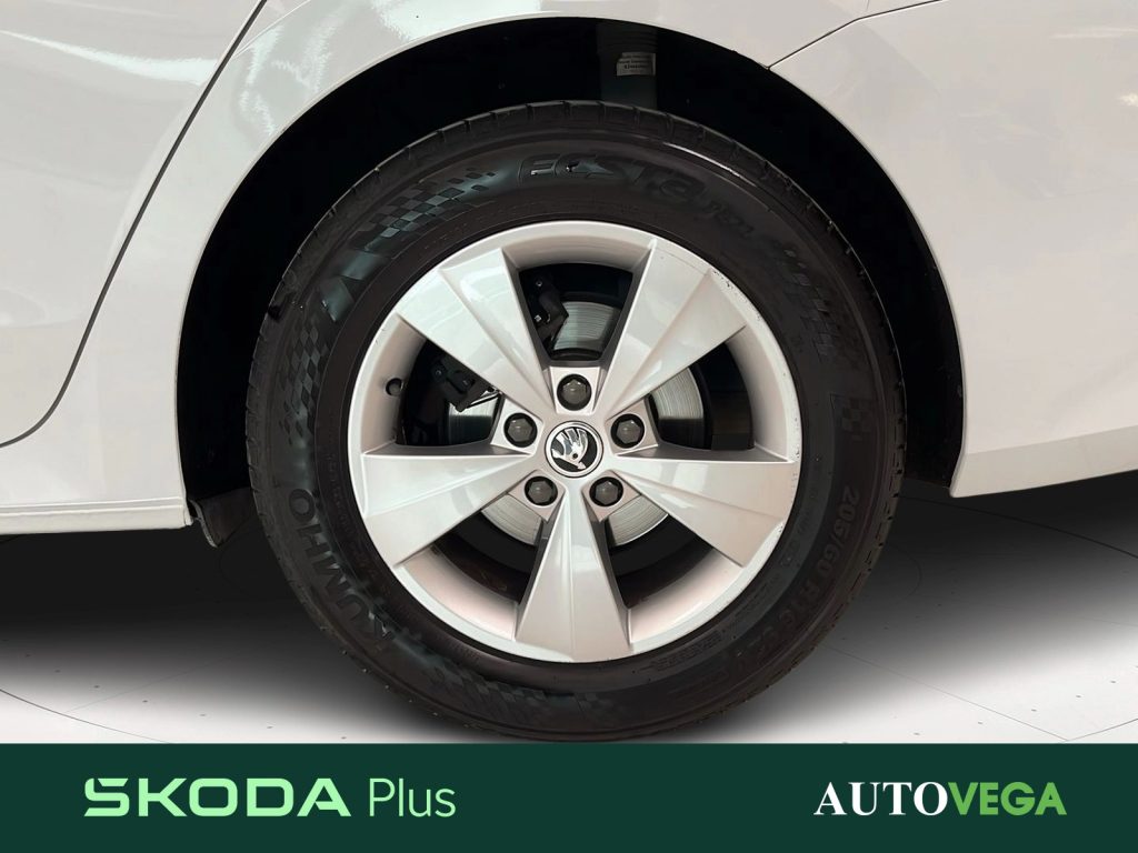 SKODA Octavia wagon 2.0 tdi evo executive 115cv - 15