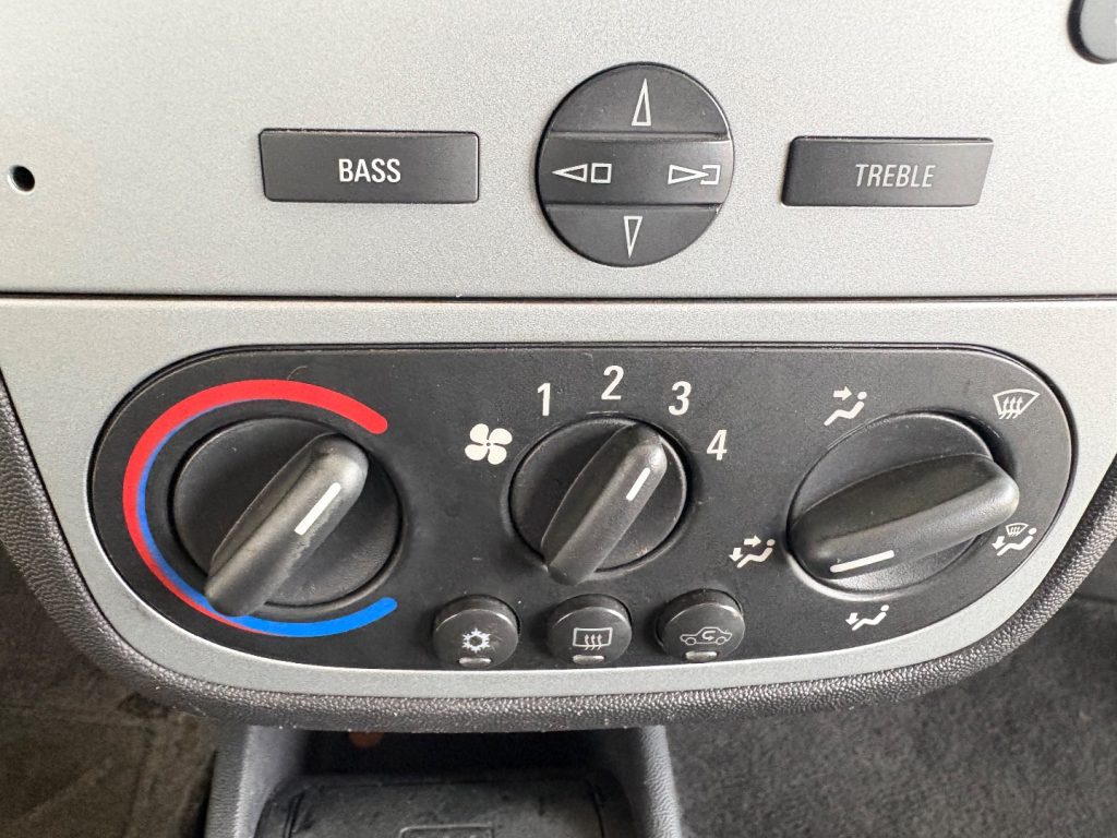 OPEL Corsa 1.2i 16V cat 3 porte OK NEOPATENTATI PRIMO PREZZO - 16