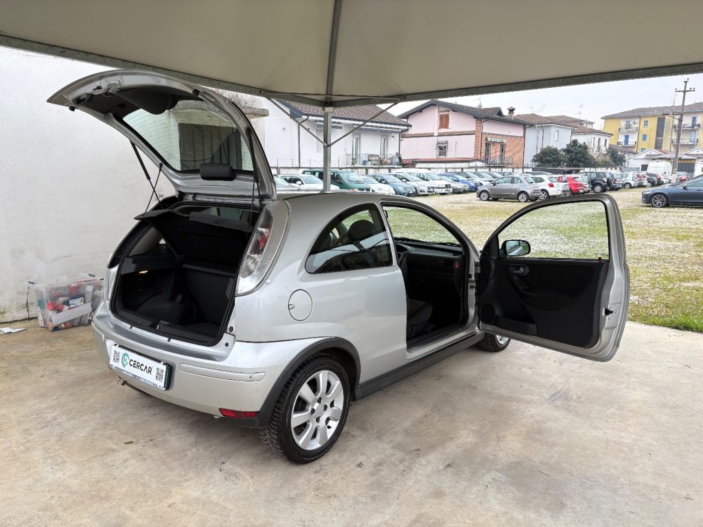 OPEL Corsa 1.2i 16V cat 3 porte OK NEOPATENTATI PRIMO PREZZO - 19