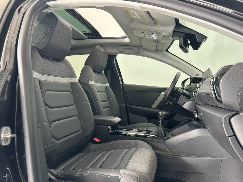 CITROEN C4 PureTech 130 S&S Shine - 23