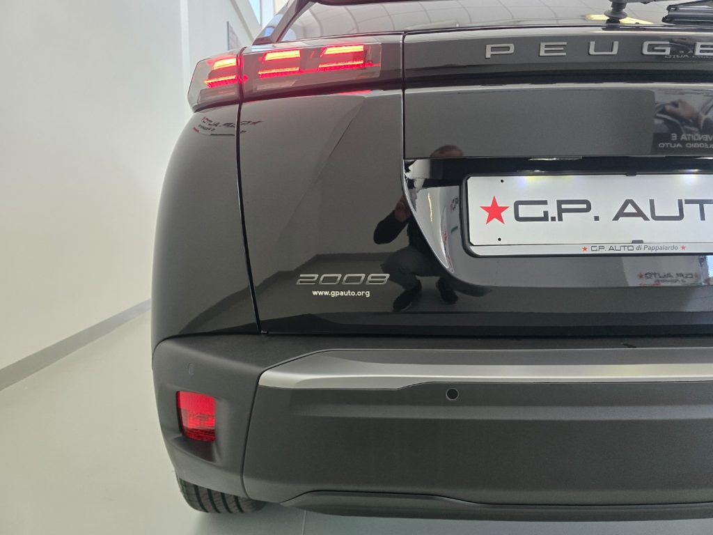 PEUGEOT 2008 PureTech 100 S&S Allure - 7