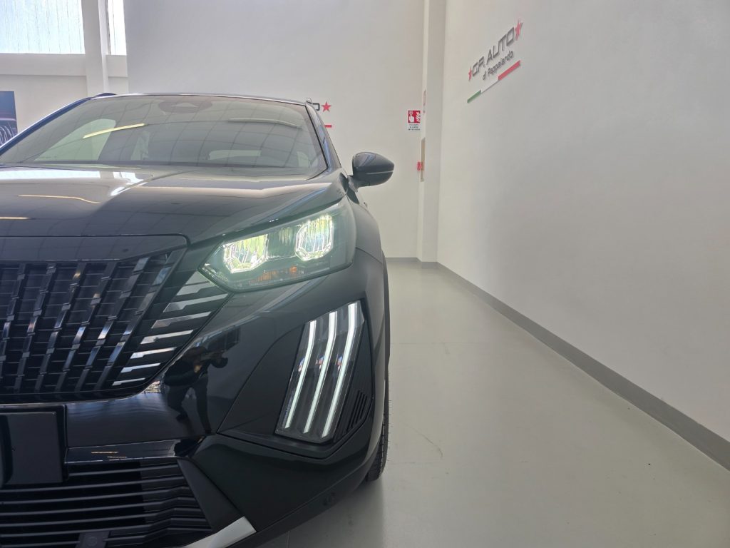 PEUGEOT 2008 PureTech 100 S&S Allure - 25