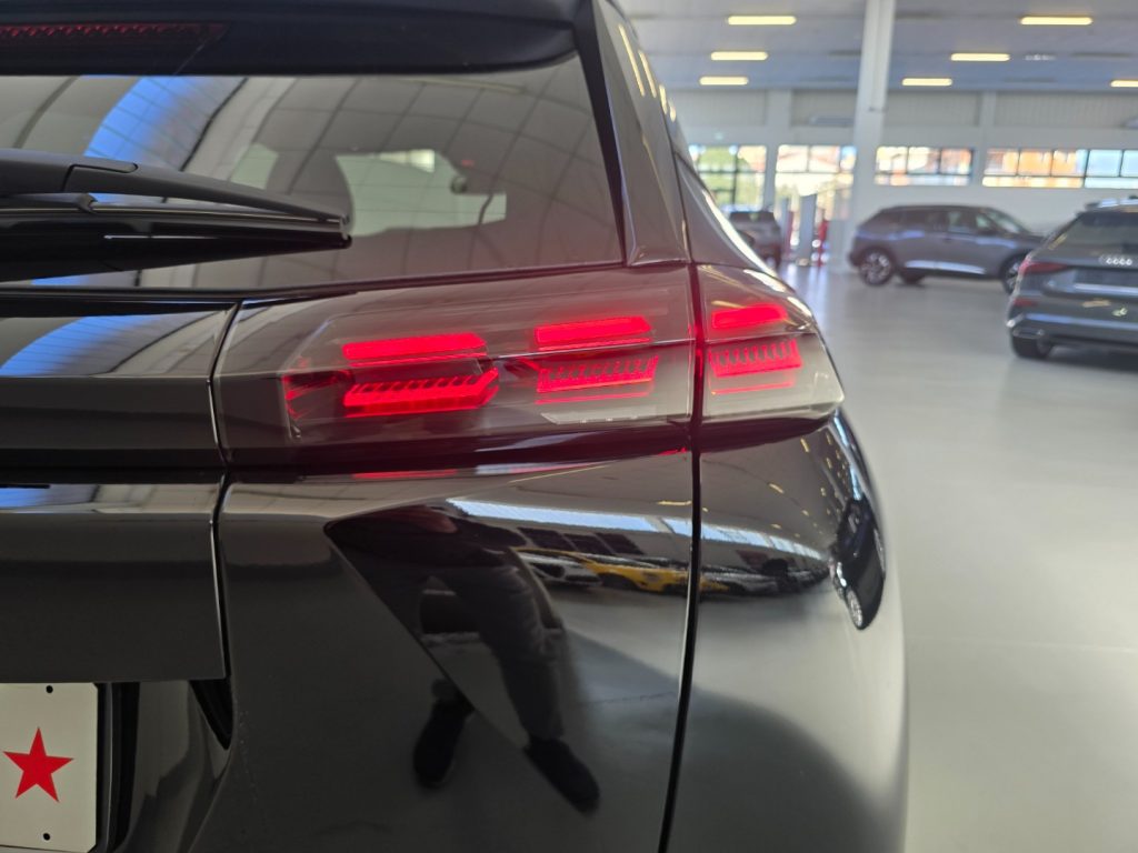 PEUGEOT 2008 PureTech 100 S&S Allure - 26