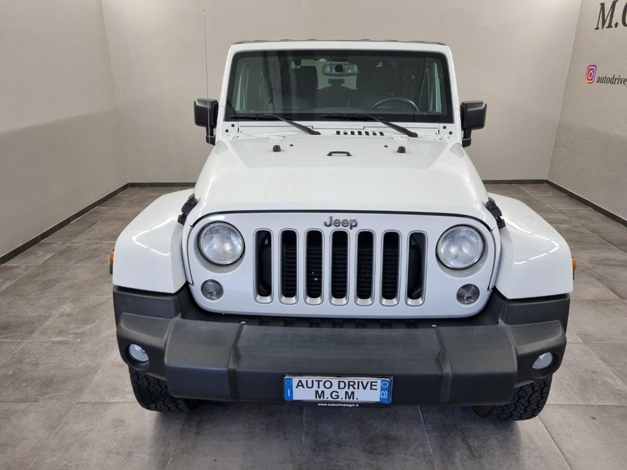 JEEP Wrangler 2.8 CRD DPF Sahara Auto - 11