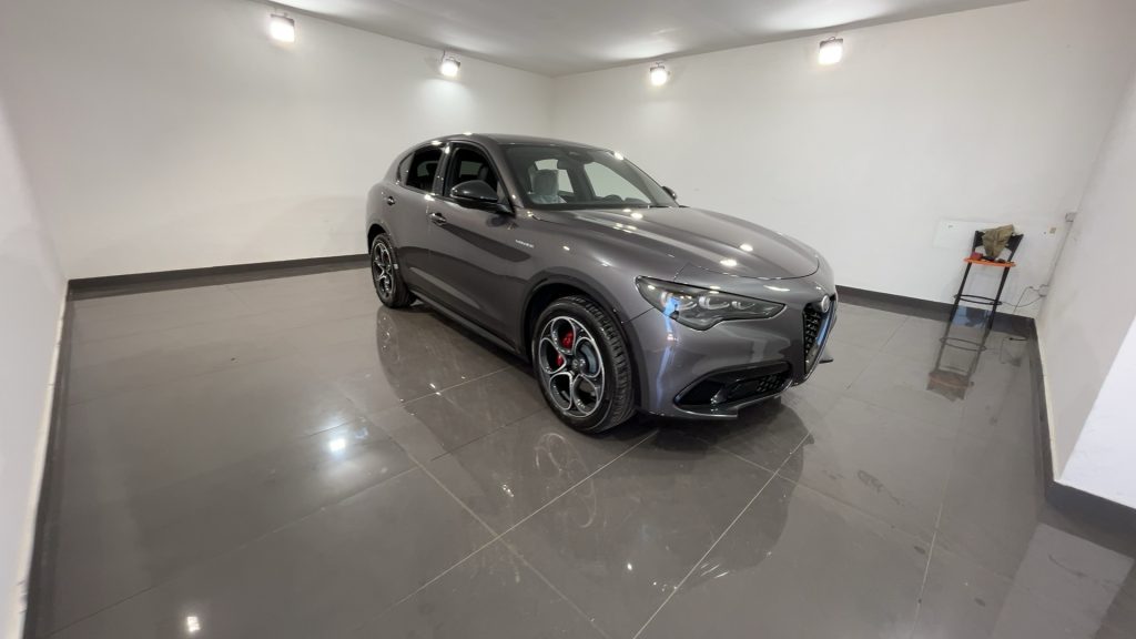 ALFA ROMEO Stelvio 2.2 TD 210 CV AT8 Q4 Veloce - 2