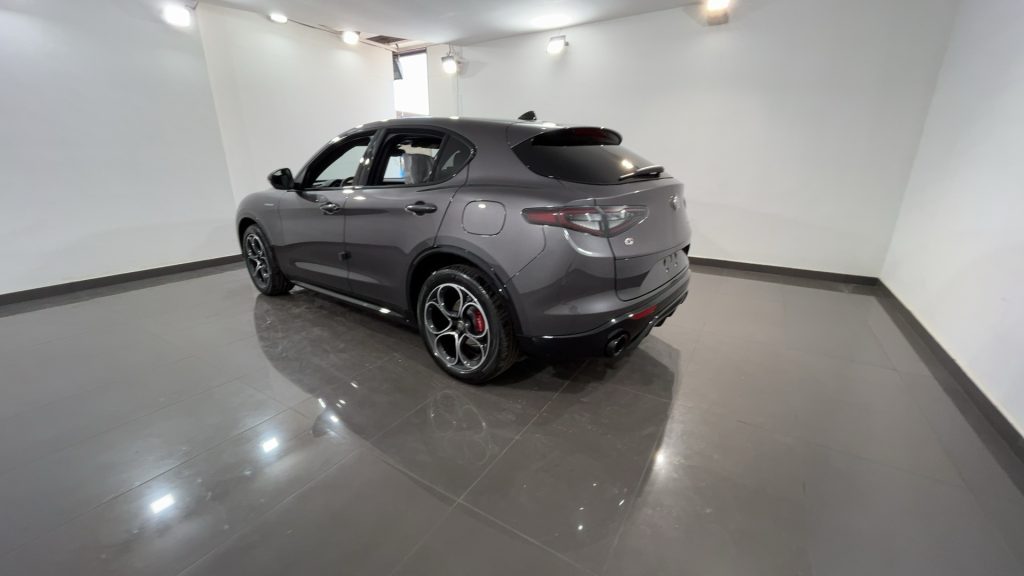 ALFA ROMEO Stelvio 2.2 TD 210 CV AT8 Q4 Veloce - 4