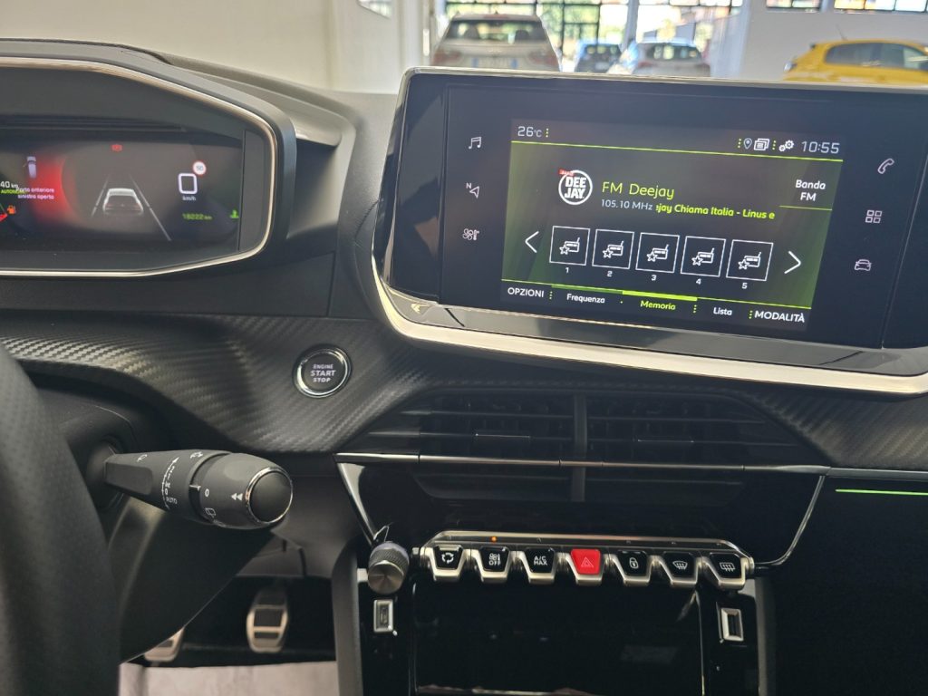 PEUGEOT 208 PureTech 100 5 porte GT line - 21