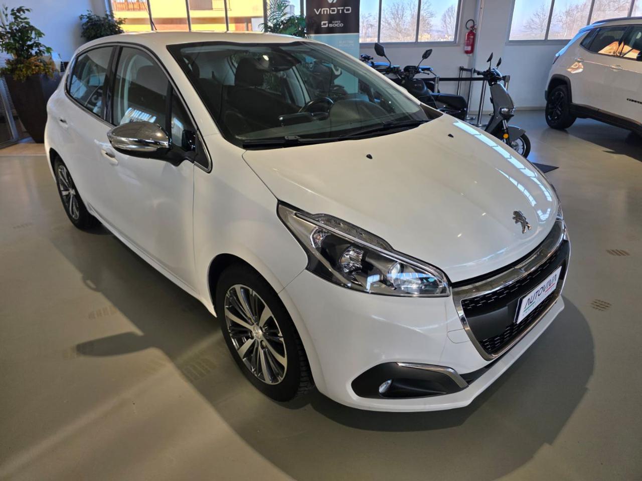 PEUGEOT 208 1° serie PureTech 82 5 porte Allure - 3