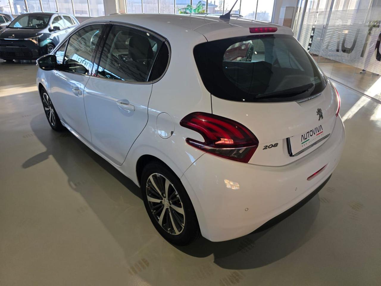 PEUGEOT 208 1° serie PureTech 82 5 porte Allure - 8