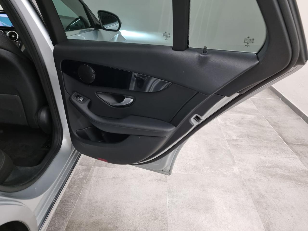 MERCEDES-BENZ C 220 d S.W. 4Matic Auto Premium - 26