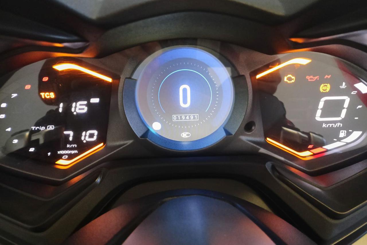 KYMCO AK 550 Preminum - 5