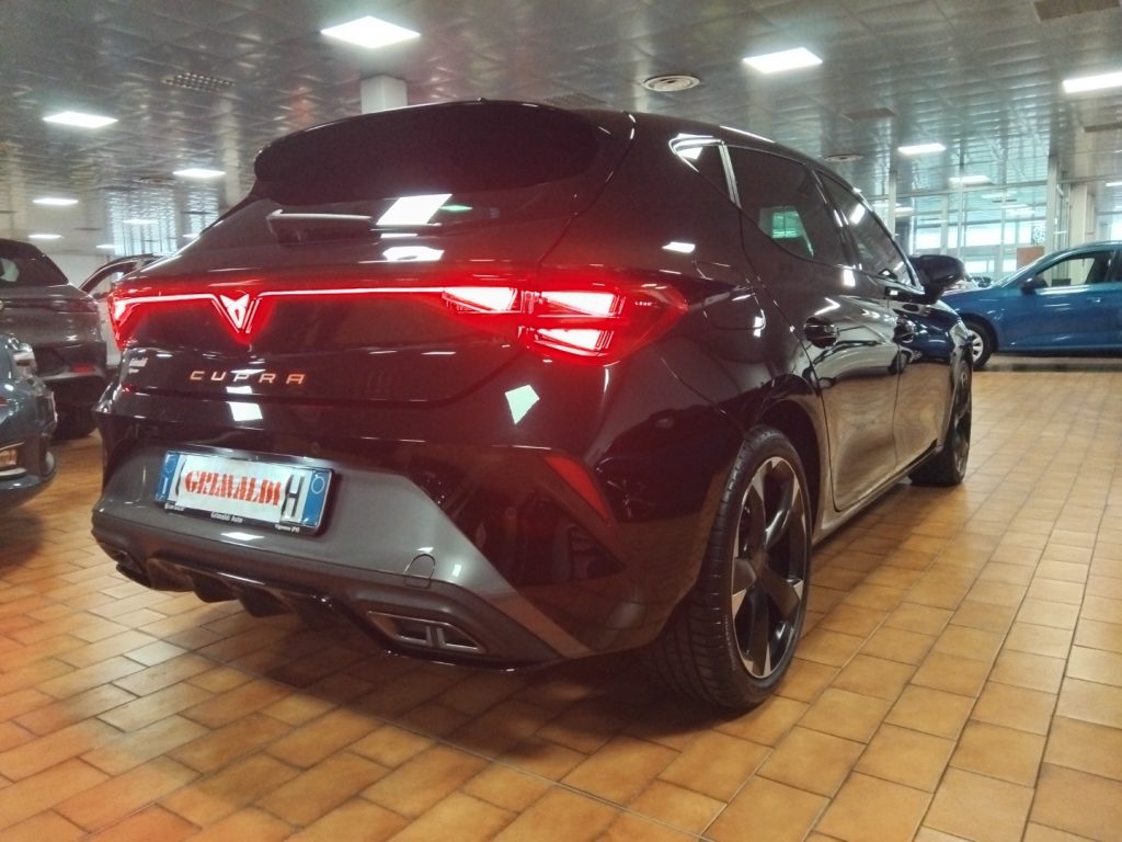 CUPRA Leon 2.0 TDI 150 CV DSG - 5