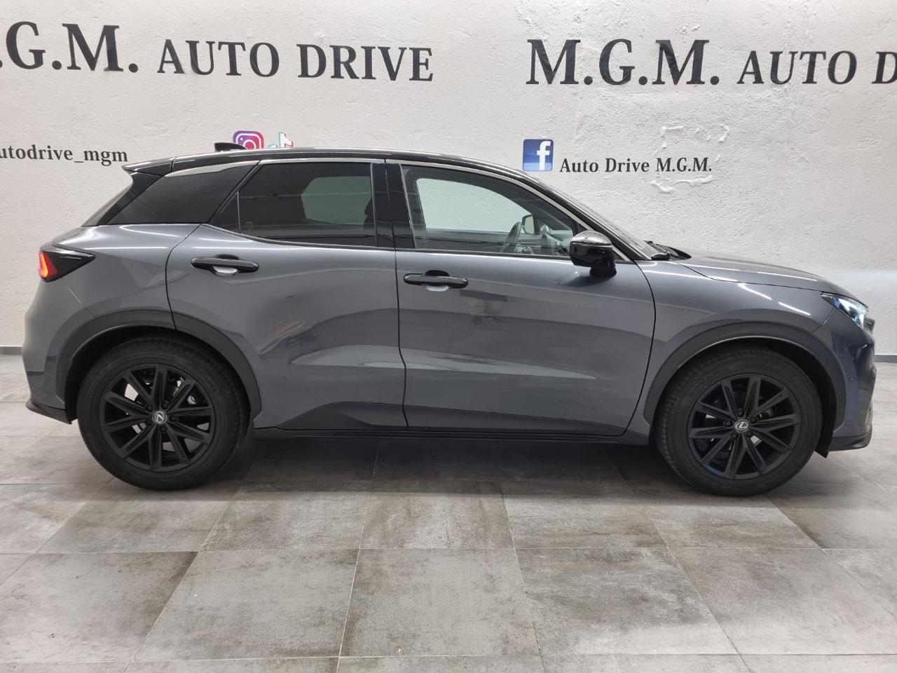 LEXUS LBX Hybrid Cool - 4