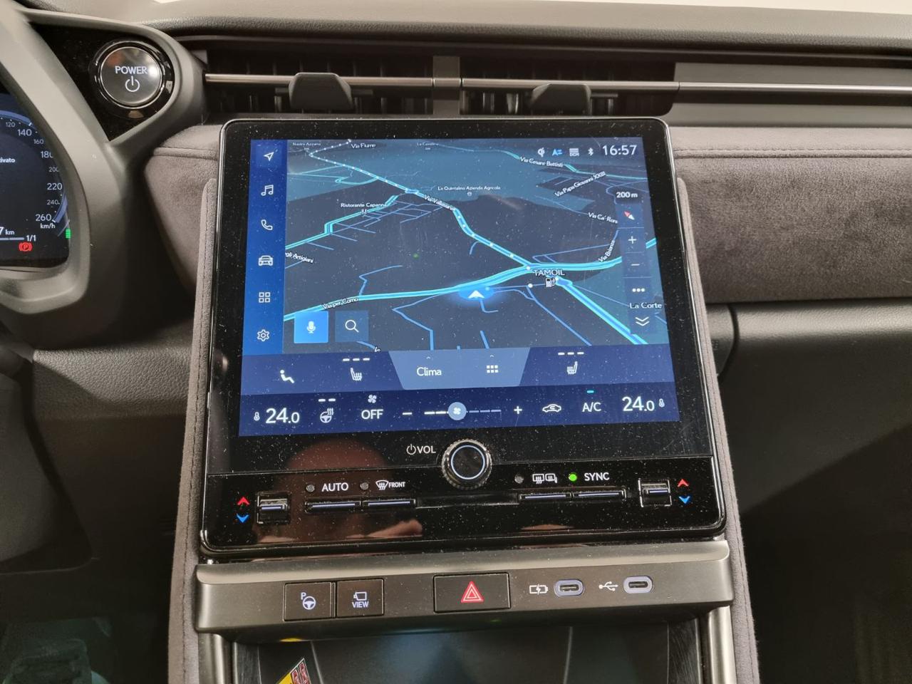 LEXUS LBX Hybrid Cool - 11