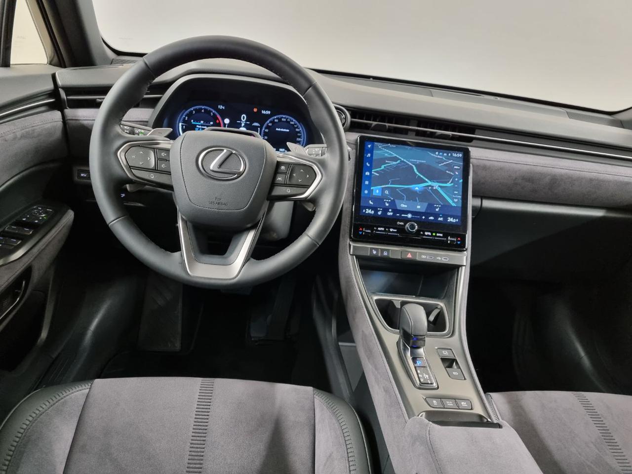 LEXUS LBX Hybrid Cool - 28