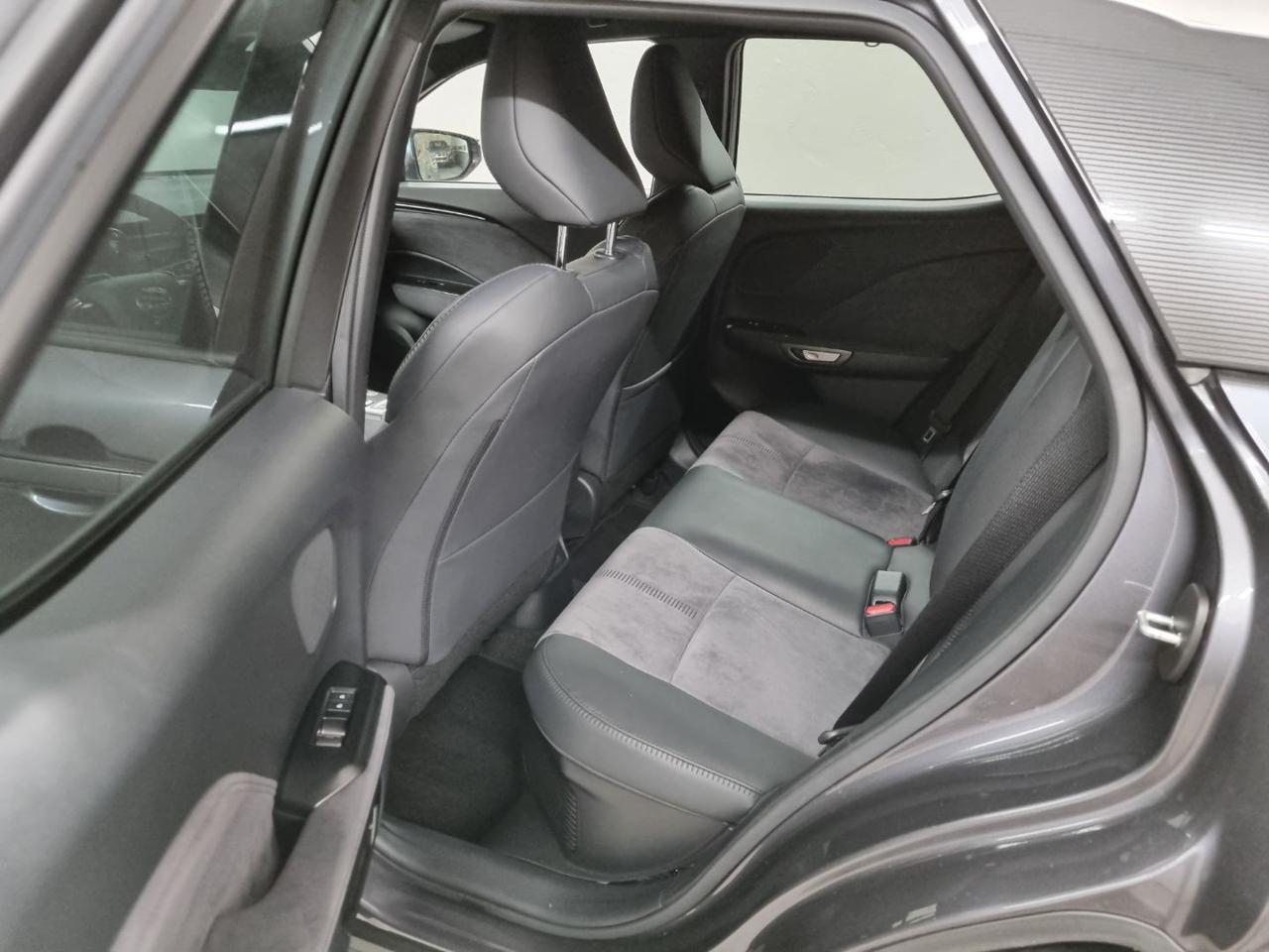 LEXUS LBX Hybrid Cool - 9