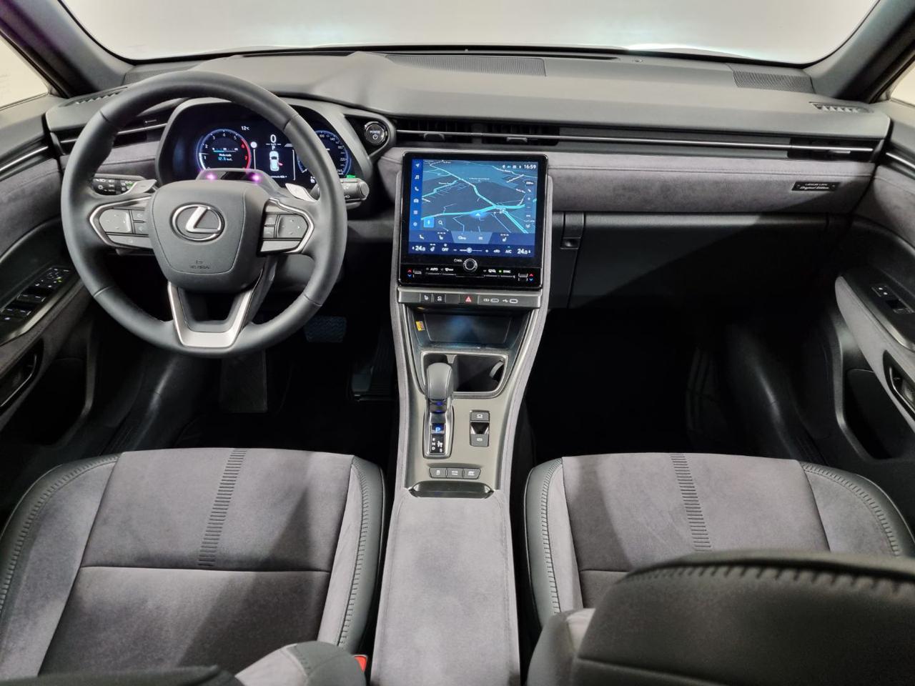 LEXUS LBX Hybrid Cool - 6