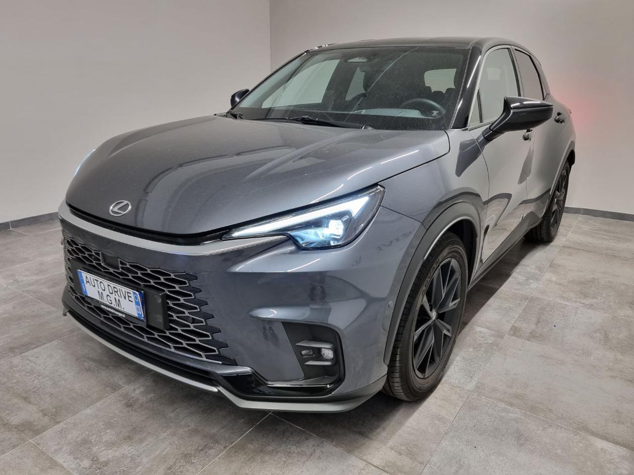 LEXUS LBX Hybrid Cool - 32