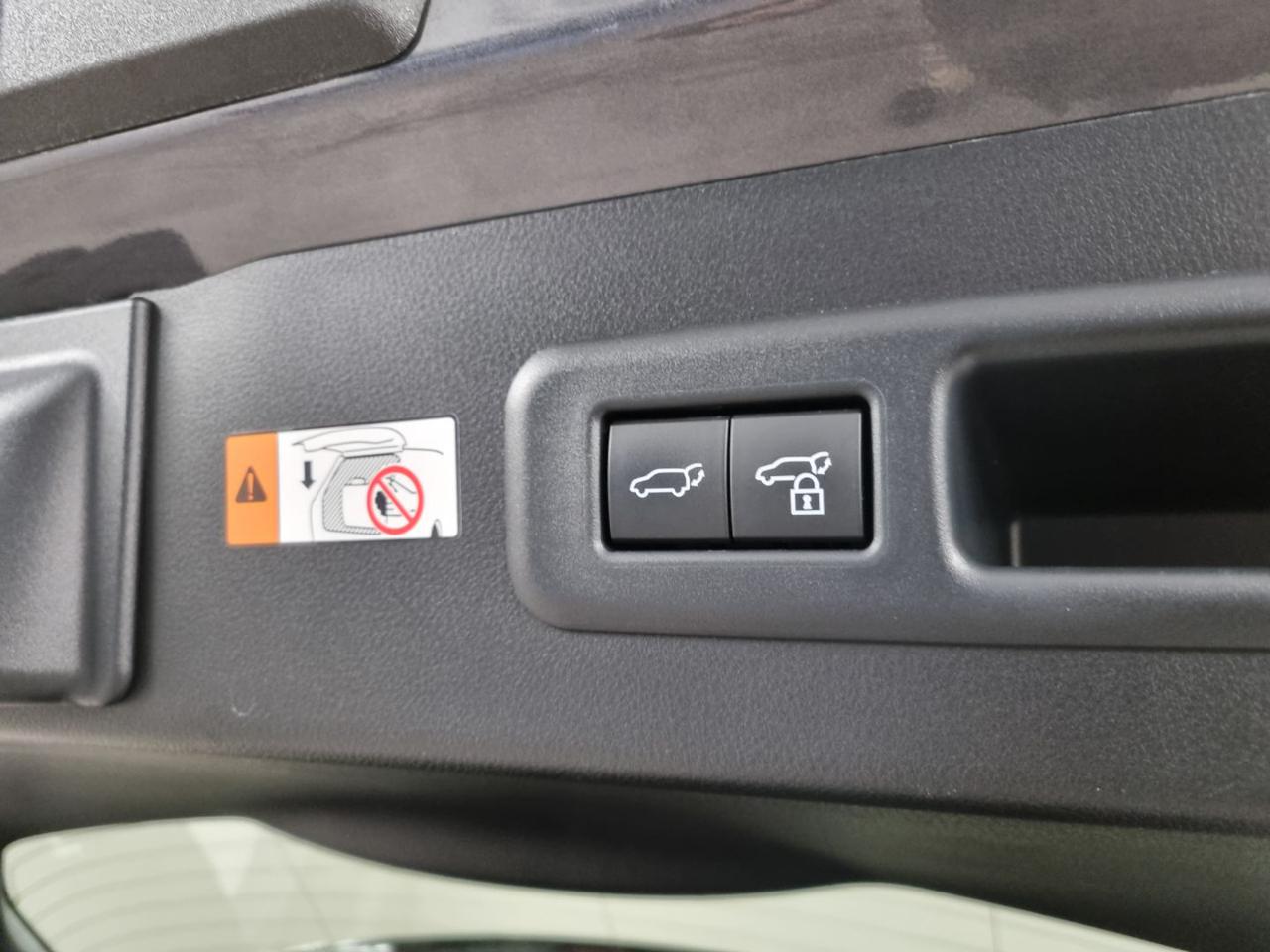 LEXUS LBX Hybrid Cool - 14