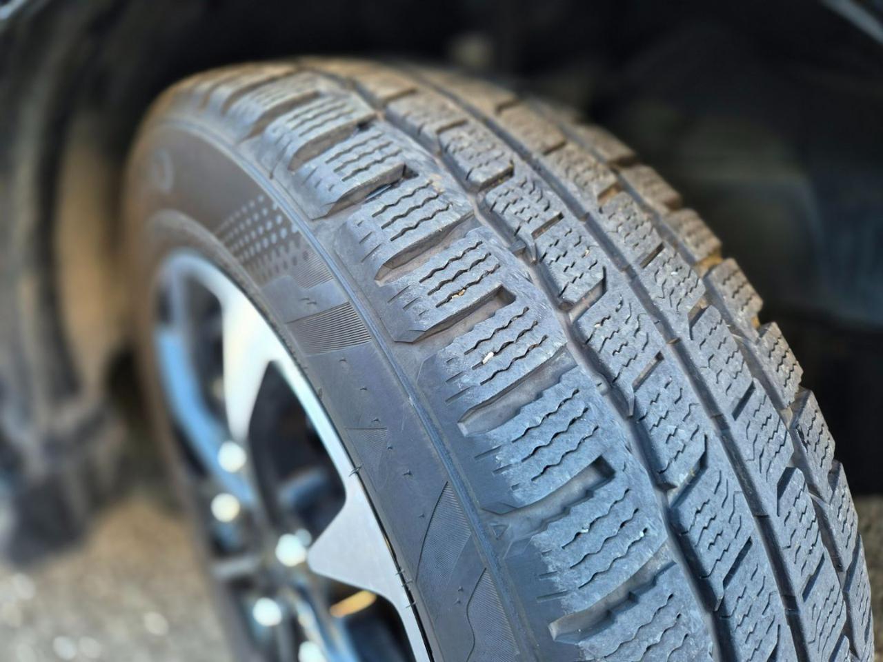 FORD Tourneo Custom 320 2.0 EcoBlue 185CV aut. PC Sport - 23