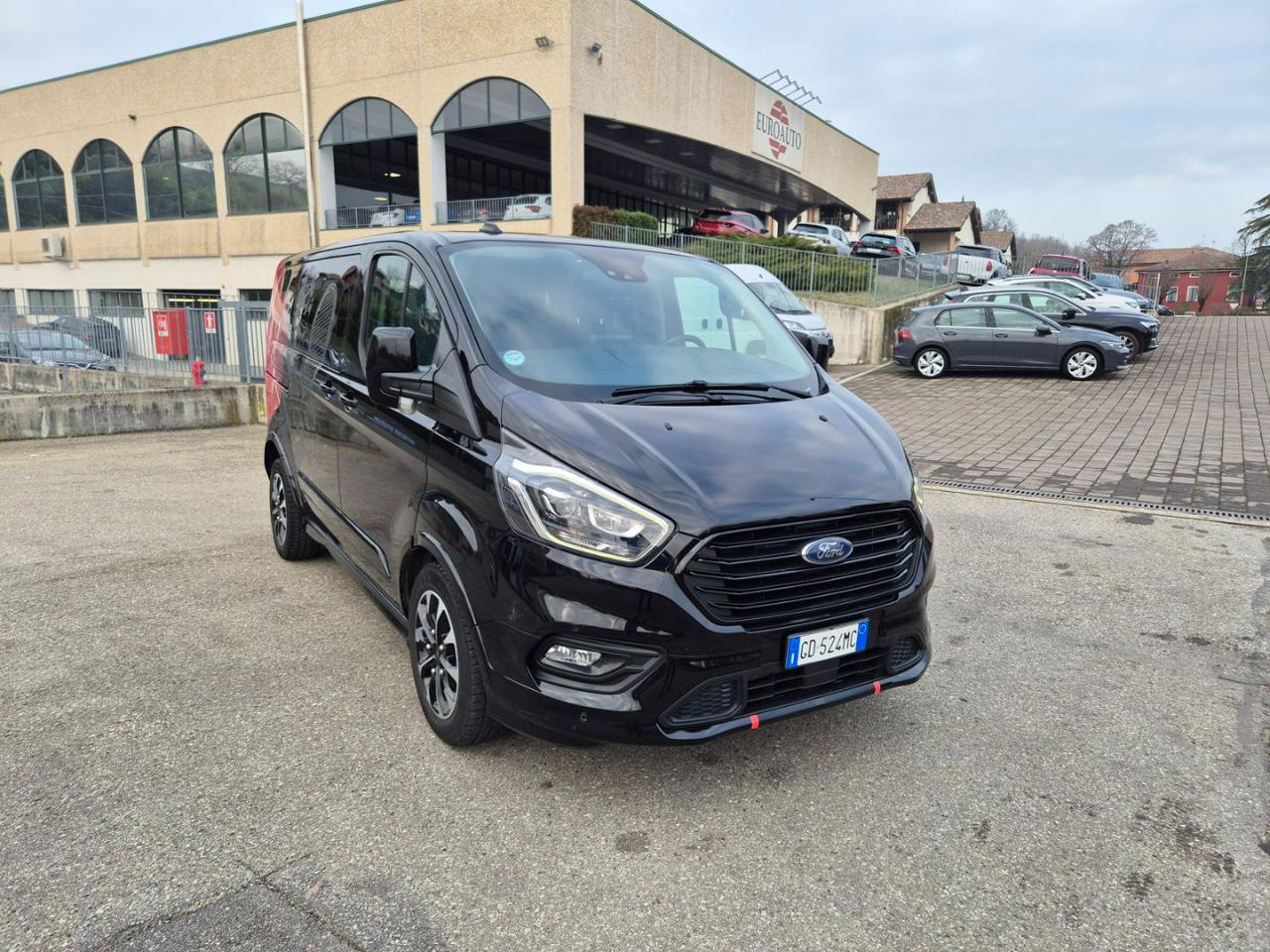 FORD Tourneo Custom 320 2.0 EcoBlue 185CV aut. PC Sport - 4