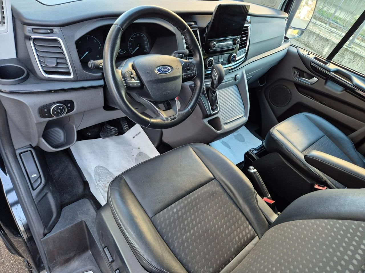 FORD Tourneo Custom 320 2.0 EcoBlue 185CV aut. PC Sport - 10