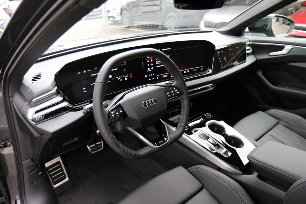 AUDI A6 Avant 40 2.0 TDI S tronic S line edition - 4