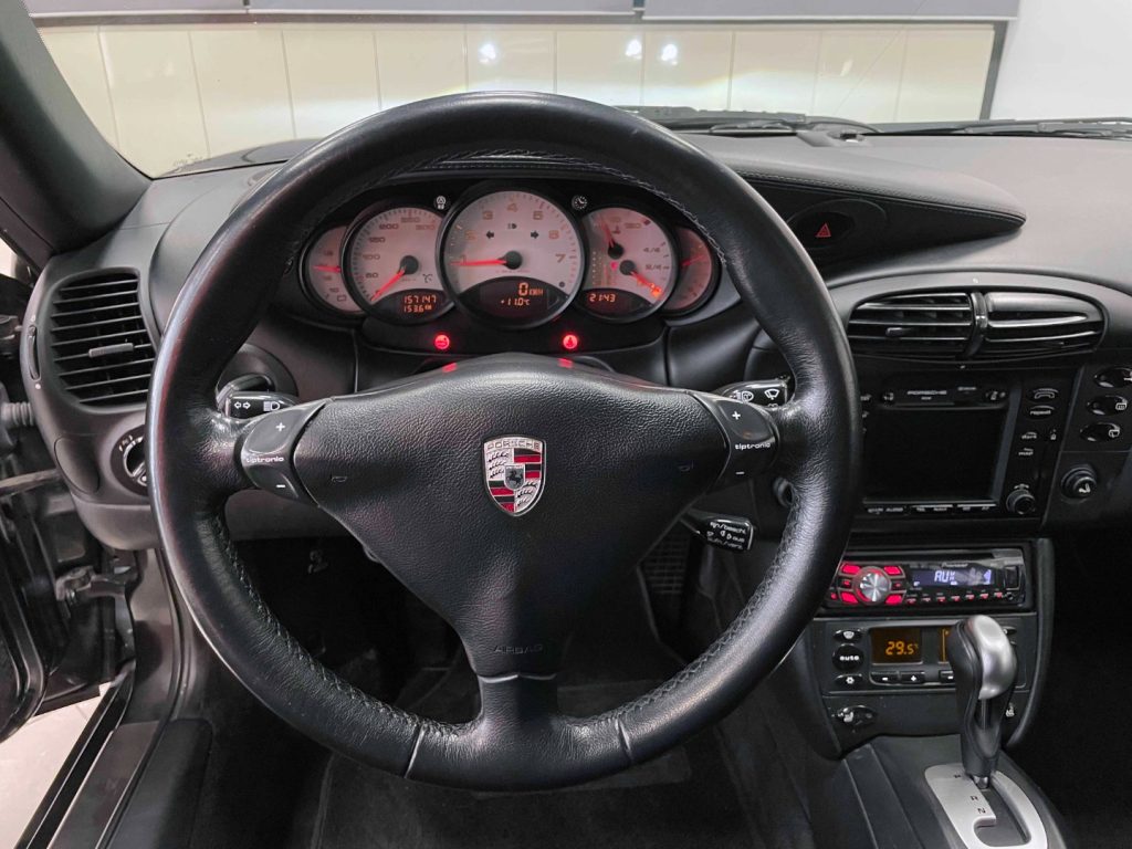 PORSCHE 911 996 COUPE TIPTRONIC 3.4 CARRERA 4 - 19