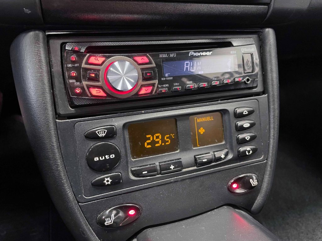 PORSCHE 911 996 COUPE TIPTRONIC 3.4 CARRERA 4 - 22