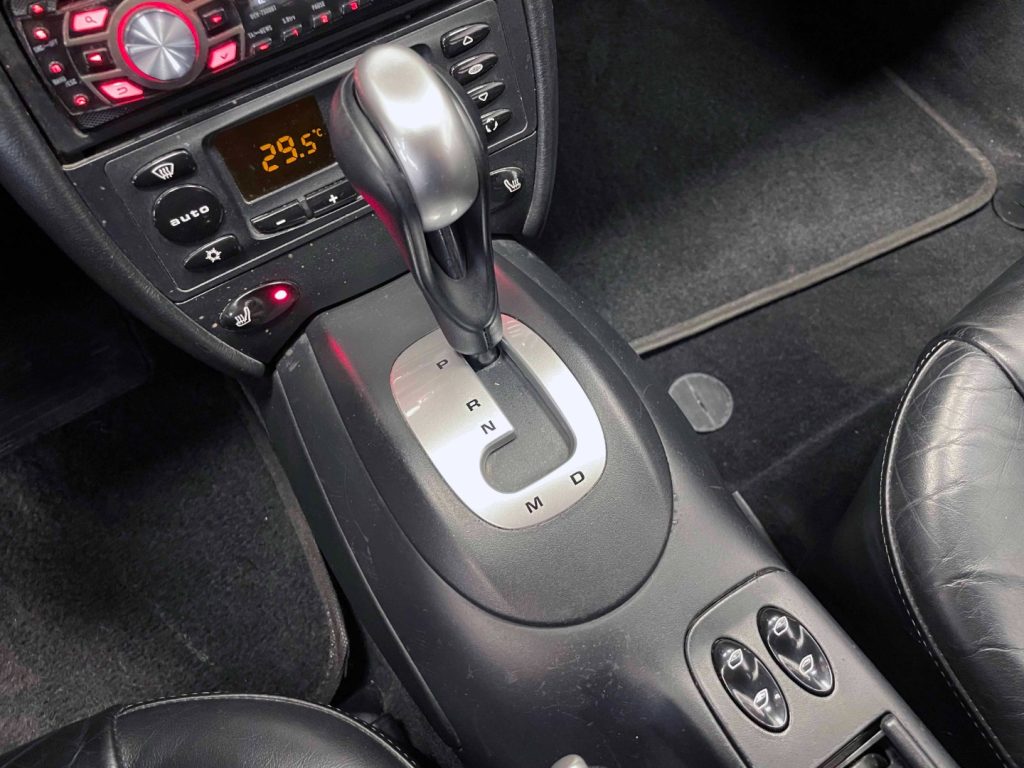 PORSCHE 911 996 COUPE TIPTRONIC 3.4 CARRERA 4 - 23