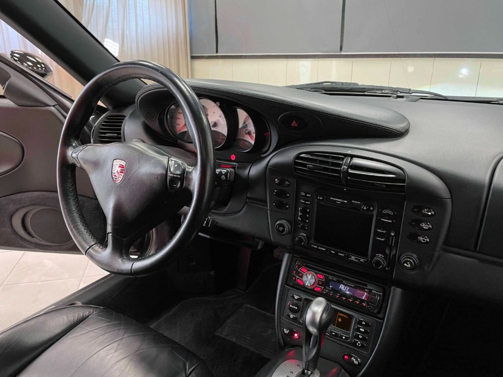 PORSCHE 911 996 COUPE TIPTRONIC 3.4 CARRERA 4 - 28