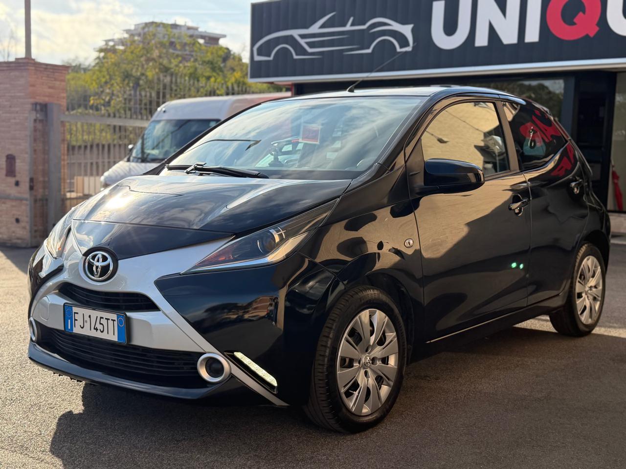 TOYOTA Aygo 1.0 VVT-i 69 CV 5 porte x-play (NESSUN VINCOLO) - 4