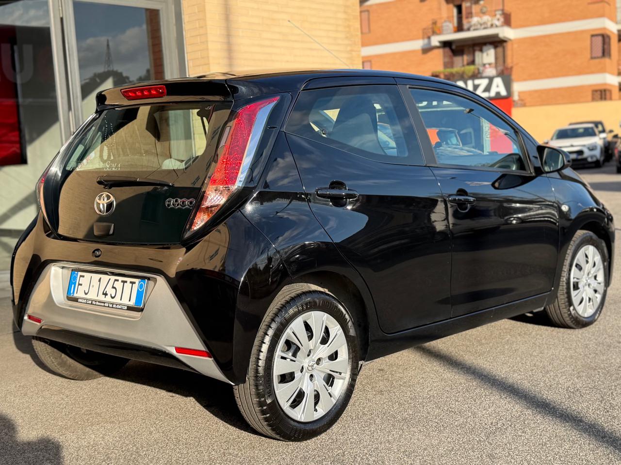 TOYOTA Aygo 1.0 VVT-i 69 CV 5 porte x-play (NESSUN VINCOLO) - 7