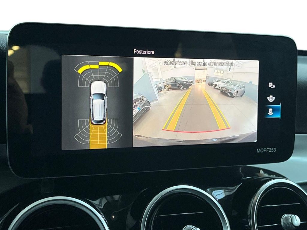 MERCEDES-BENZ GLC 200 d 4Matic Sport - 12