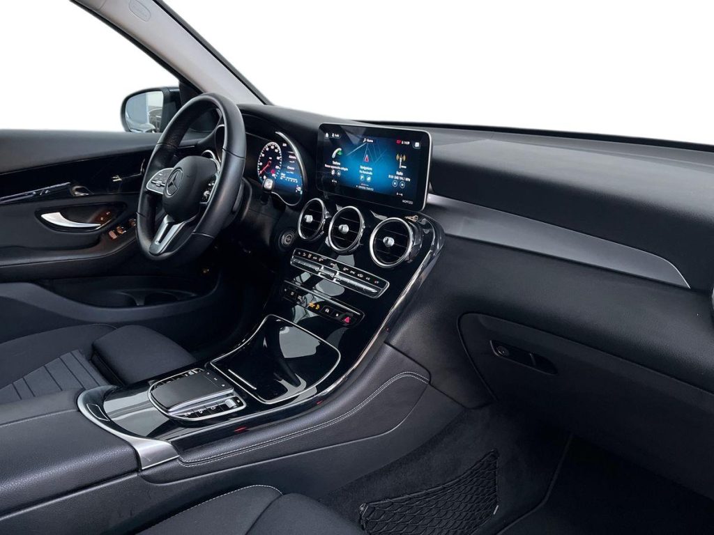 MERCEDES-BENZ GLC 200 d 4Matic Sport - 16