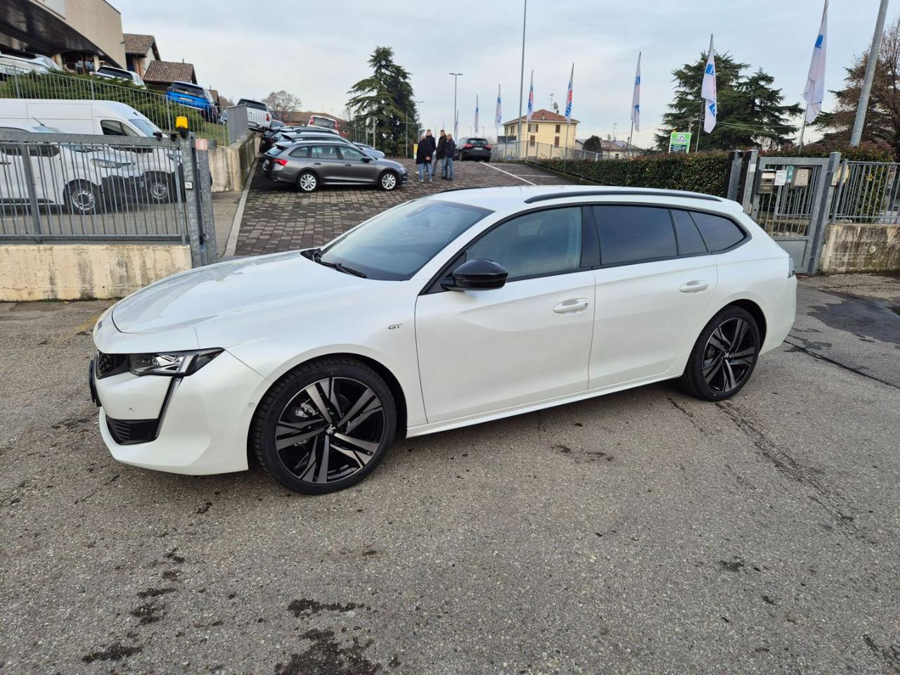 PEUGEOT 508 BlueHDi 130 Stop&Start EAT8 SW GT - 3