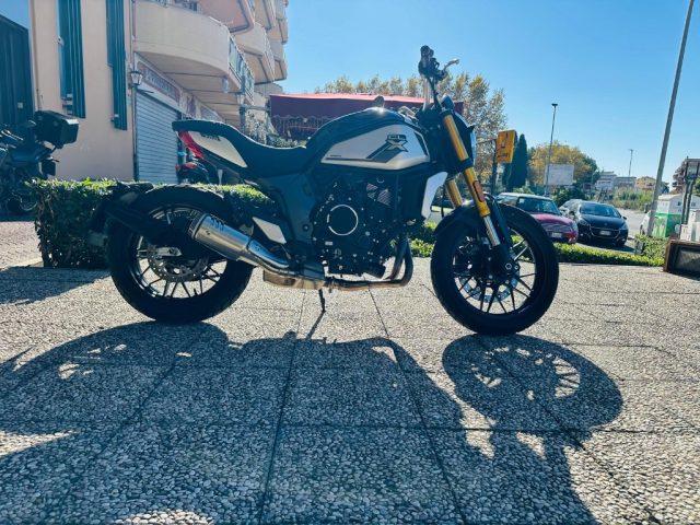 CF MOTO 700CL-X Antracite pastello