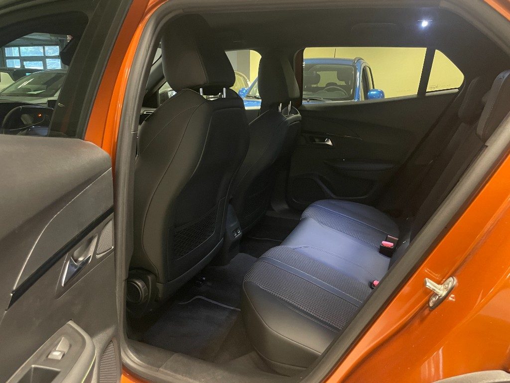 PEUGEOT 2008 BlueHDi 100 S&S GT Line--UNICO PROPRIETARIO-- - 17