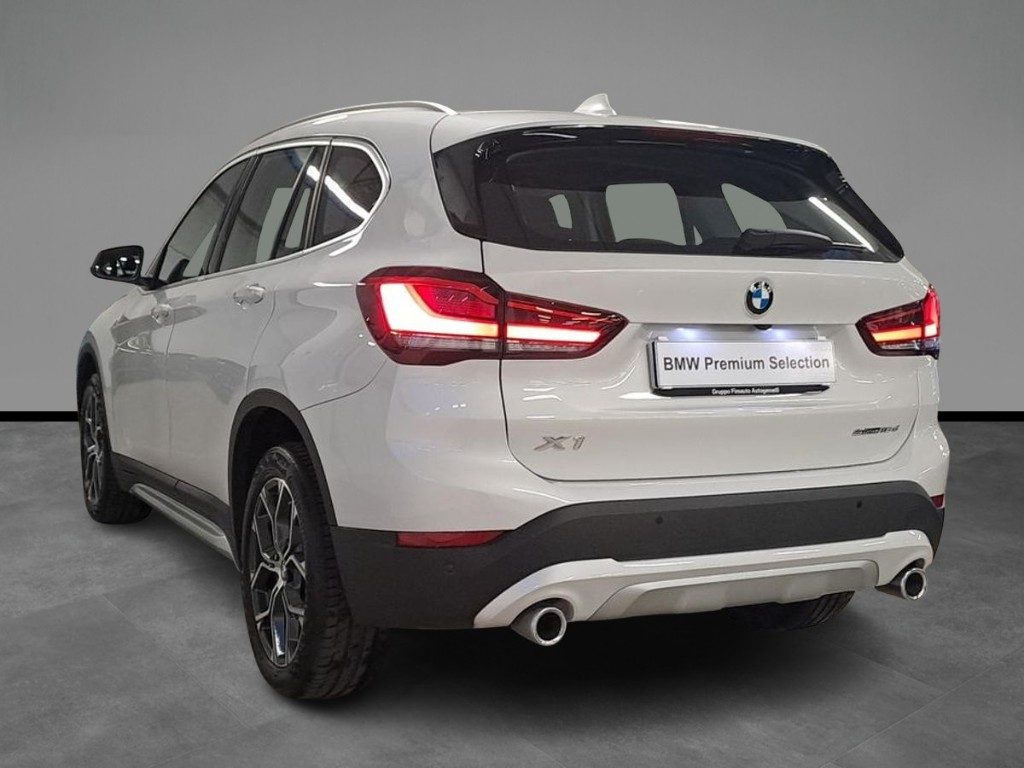 BMW X1 sDrive18d xLine Aut. - 4