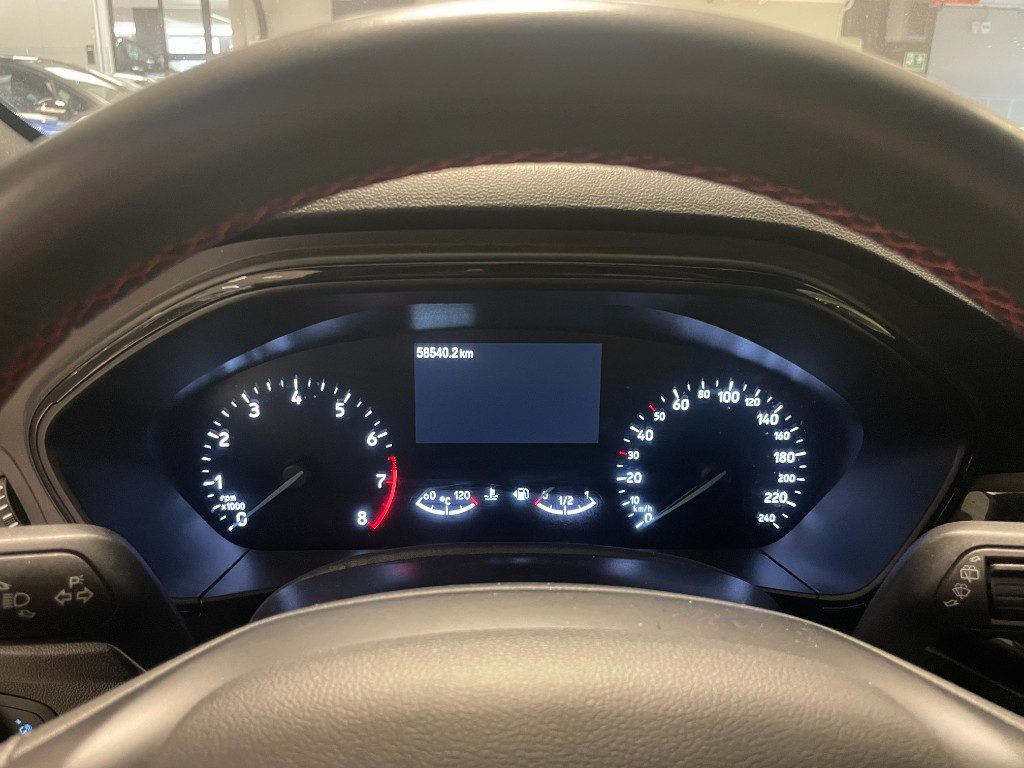 FORD Focus 1.0 EcoBoost Hybrid 125 CV SW ST-Line - 13