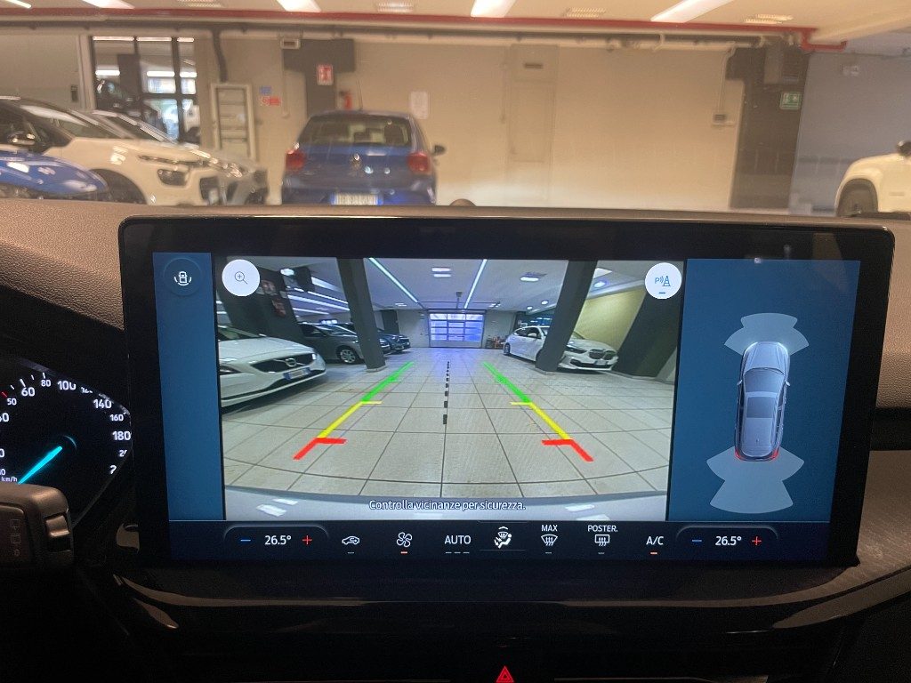 FORD Focus 1.0 EcoBoost Hybrid 125 CV SW ST-Line - 11