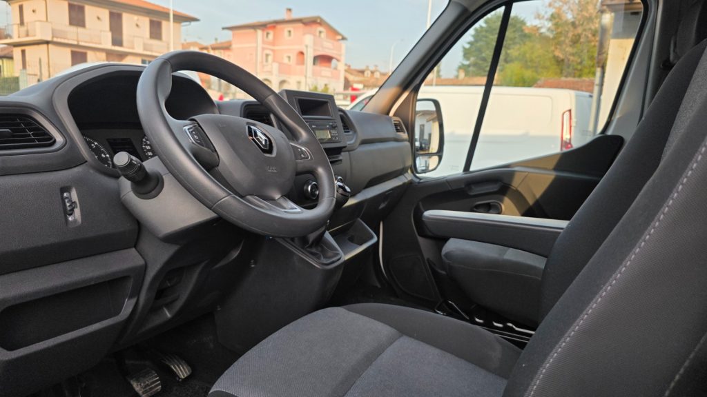 RENAULT Master T35 2.3 dCi 150 PL-TM-DC 6posti L3H2 - 8